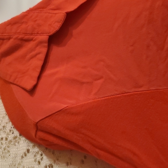 4/$20 Joseph A orange asymmetrical Long-sleeved button down top - Picture 4 of 12